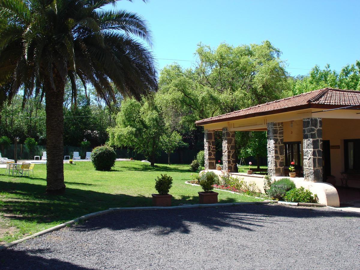 Las Acacias - Posada De Campo Hotel Villa General Belgrano Eksteriør billede