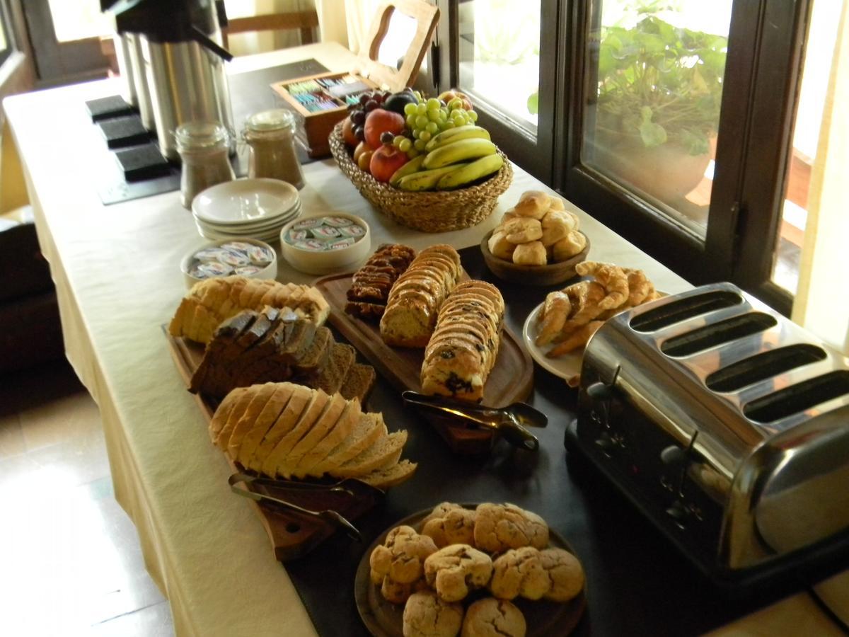 Las Acacias - Posada De Campo Hotel Villa General Belgrano Eksteriør billede